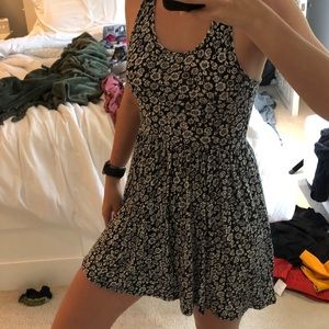 URBAN OUTFITTERS FLORAL SKATER DRESS